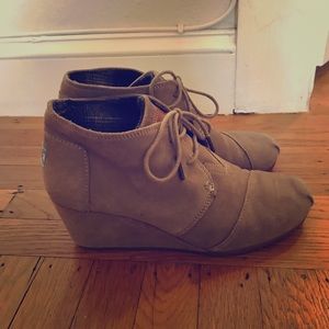 Toms Desert Booties 9.5